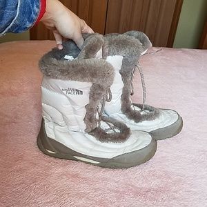 White/Taupe Winter Boots